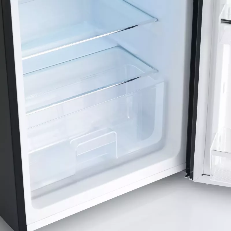 Combinado frigorífico-congelador SEVERIN RKG 8930 Retro Red, 208 L, classe energética E