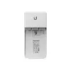 Ubiquiti NanoSwitch N-SW - Switch PoE Gigabit Exterior Não Gerido - 4 Portas