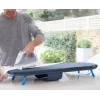 Tábua de passar dobrável de mesa Joseph Joseph Pocket Plus com capa avançada, azul