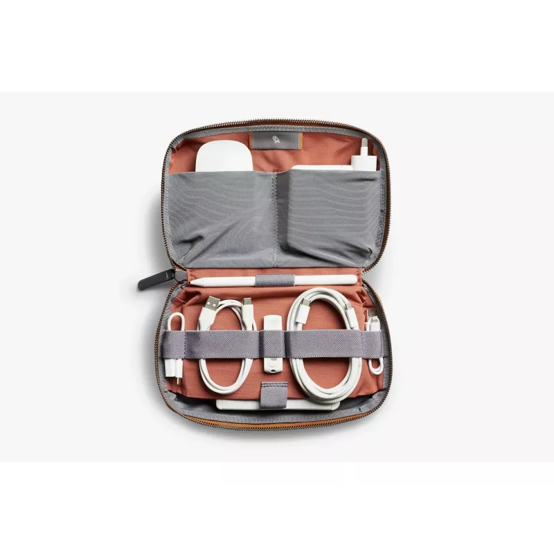 Bellroy Tech Kit - Organizador de Acessórios Tecnológicos (Bronze)