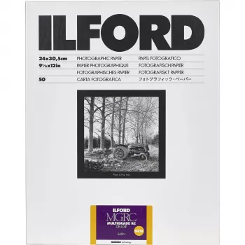 Papel Fotográfico Brilhante ILFORD Multigrade RC Deluxe 25M 24x30 cm 50 Folhas