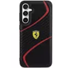 Ferrari FEHCS23FEPTWK Capa rígida Twist com logótipo metálico preta para S23 FE S711