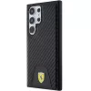 Capa rígida Ferrari FEHCS24LN3PUK para Samsung Galaxy S24 Ultra, Carbon Stitched Bottom, preta