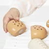 Janod Shiny Grandma Cesto de Pão de Madeira Conjunto de Faz de Conta 9 Peças J06645