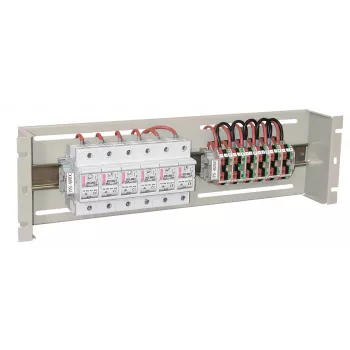 EFB-Elektronik Caixa de distribuição de energia / disjuntores 19 polegadas 3U, RAL 9005 preto profundo