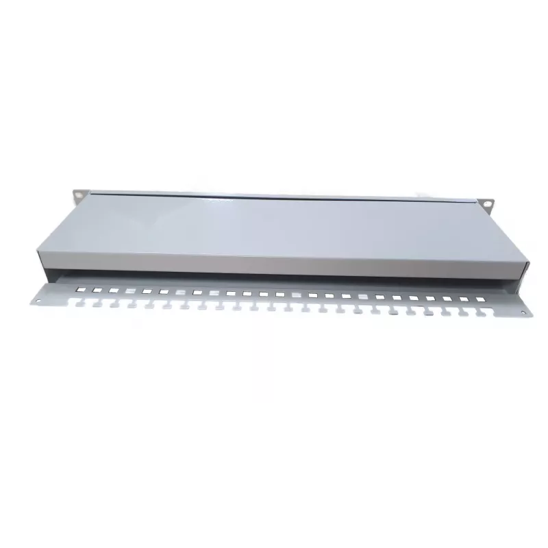 EFB Elektronik Breakout box parcialmente equipada com 24 acopladores LC Duplex OM3