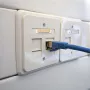 IT-BUDGET Cabo de rede Premium Cat.6A com cabo bruto Cat.7 600 MHz LSZH PoE+ 10GBit azul 15 m