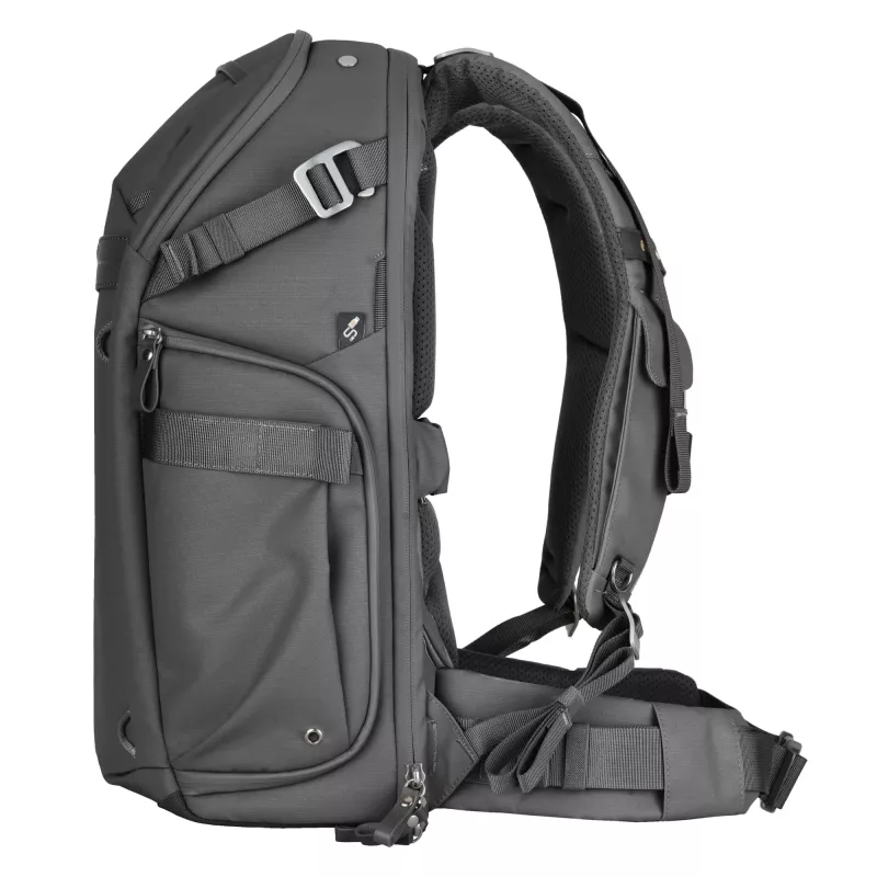 Mochila para máquina fotográfica Vanguard VEO Metro B30L preta