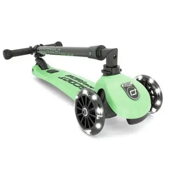 Scoot & Ride Highwaykick 3 LED Kiwi Trotinete de 3 Rodas