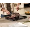 Joseph Joseph Cut&Carve Plus tábua de corte grande preta com espigões integrados para segurar a carne