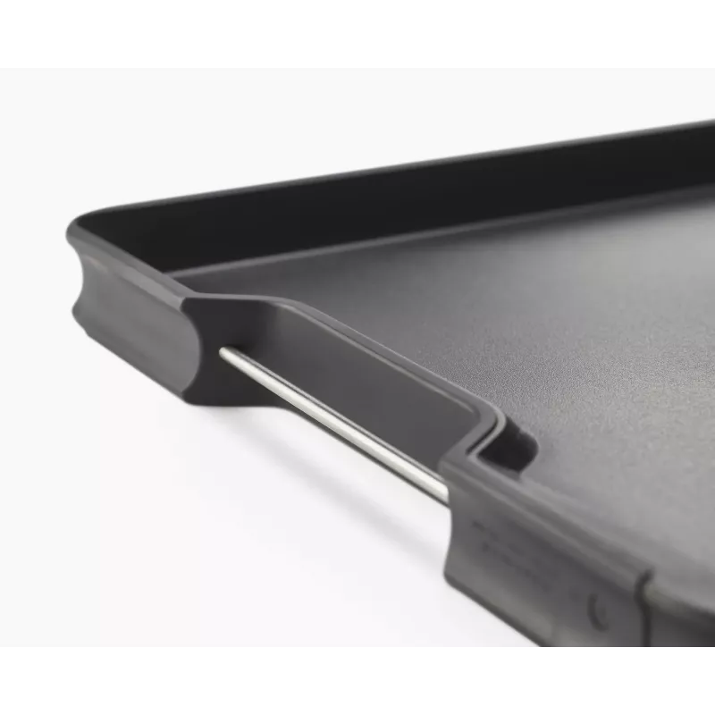 Joseph Joseph Cut&Carve Plus tábua de corte grande preta com espigões integrados para segurar a carne