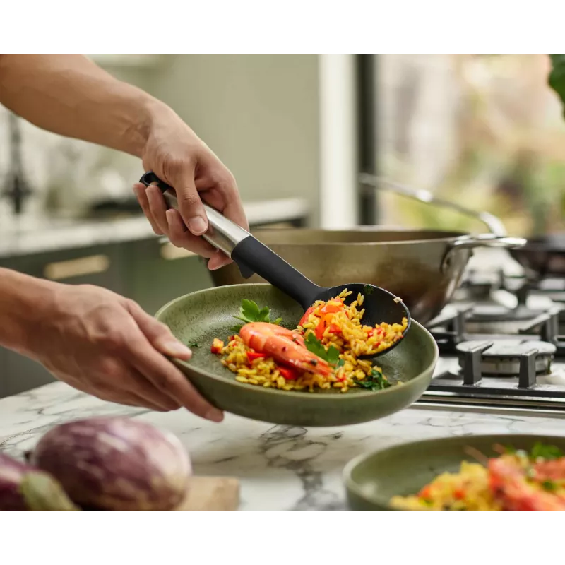 Joseph Joseph Elevate colher sólida em aço inoxidável e silicone