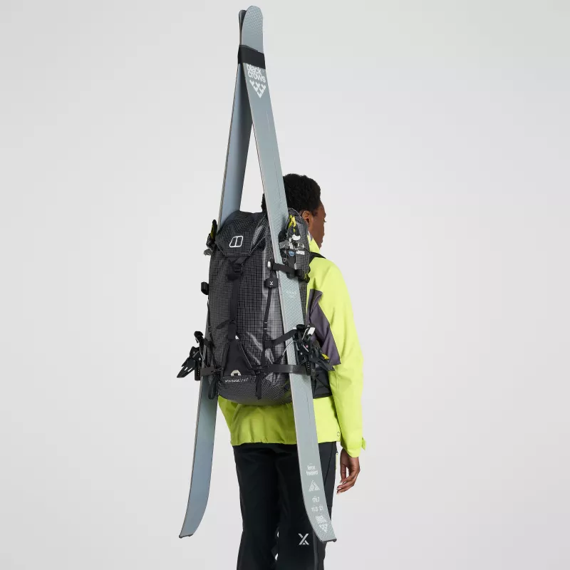 Mochila Berghaus Mtn Guide F45+ AF - Preto/Preto