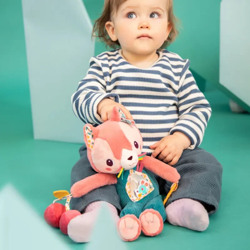 Peluche de atividades multifuncional Lilliputiens Jeanne a Gata 9m+