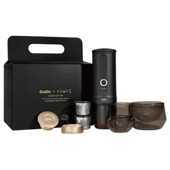 Conjunto de presente de cafeteira de espresso portátil OutIn Nano x Kruve preto/dourado