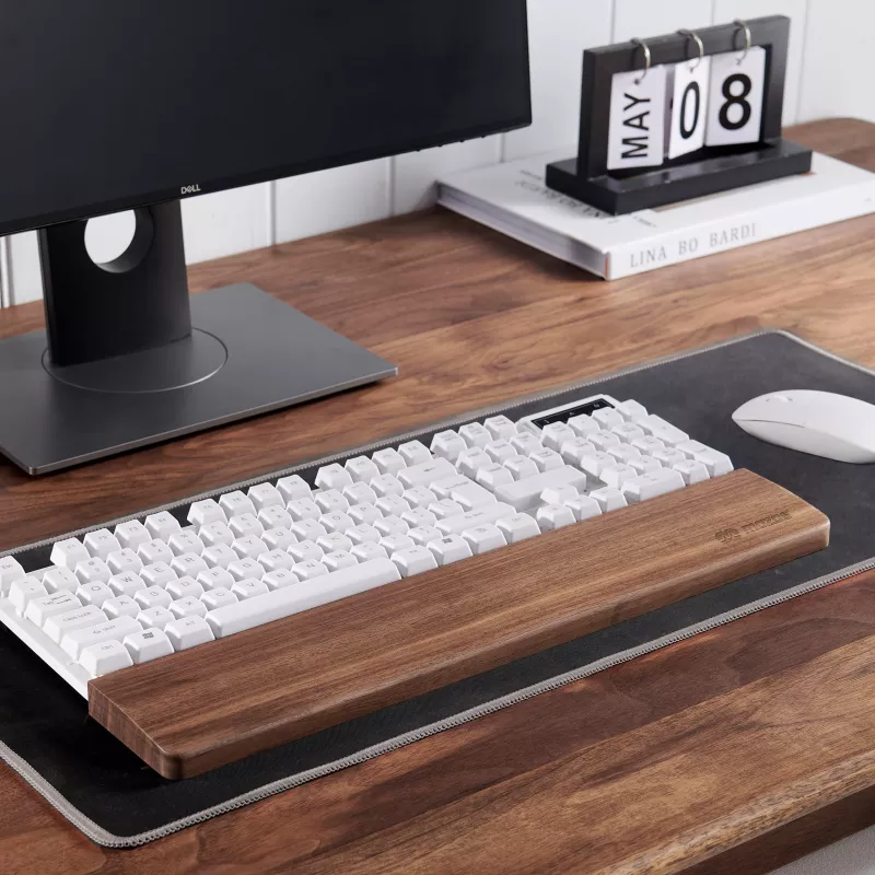 Apoio de pulso em madeira MOZOS KTW2 para teclados full-size, nogueira natural, 44 x 8 x 1,6 cm