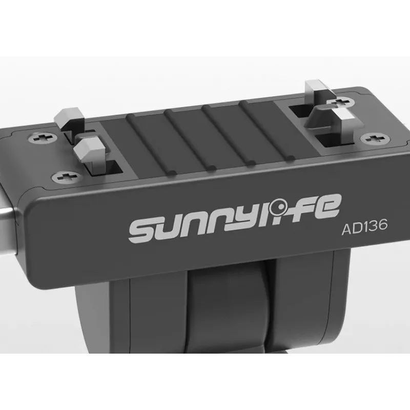 Suporte magnético de libertação rápida SUNNYLIFE com parafuso de 1/4 polegadas para Insta360 X4, X3, Ace Pro e mais - Preto (AD136-D)
