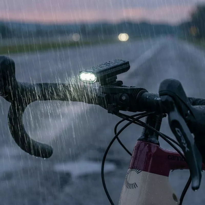 VAYOX VA0112 Luz Frontal para Bicicleta, 980 lm, 4000 mAh, Função Powerbank, IPX6, USB-C