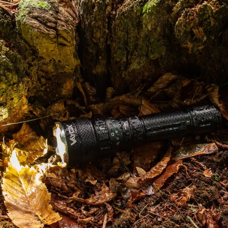 Vayox VA0099 Lanterna LED 1500 Lúmenes CREE XHP50 USB-C Recarregável