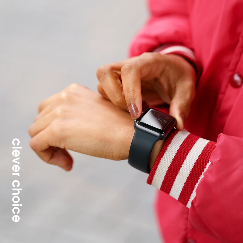 Crong Bracelete de silicone líquido para Apple Watch 38/40/41/42 mm (preto)