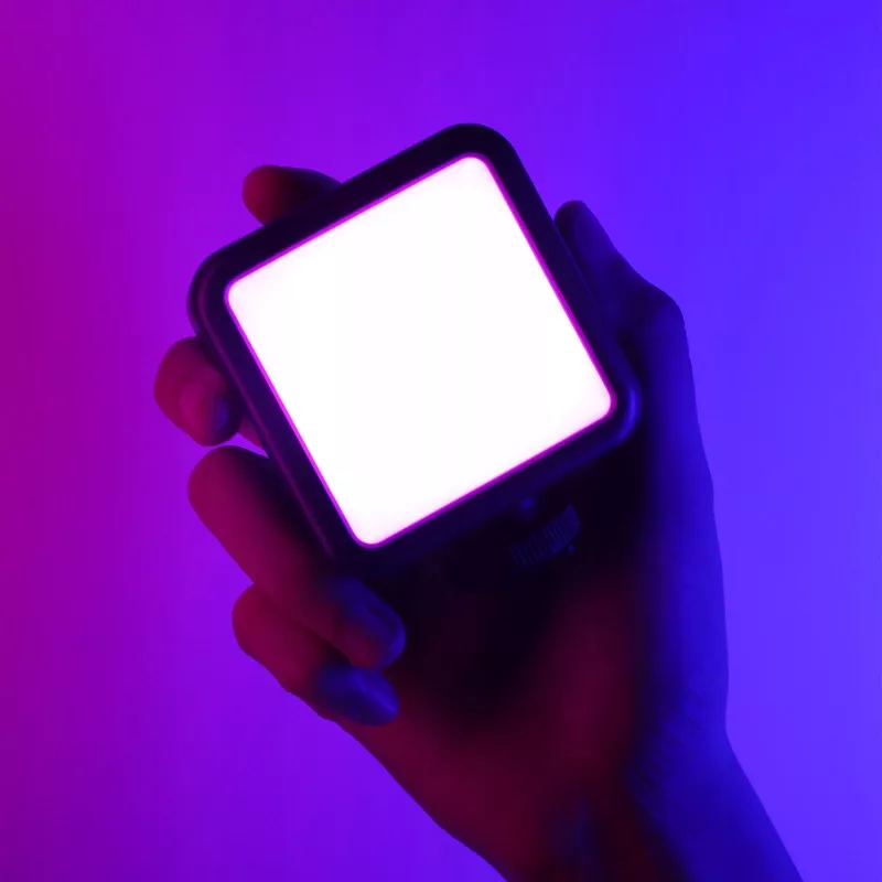 Ulanzi VL49 RGB Pro LED Video Light 60 LEDs 2500mAh com fixação magnética e grelha de favo