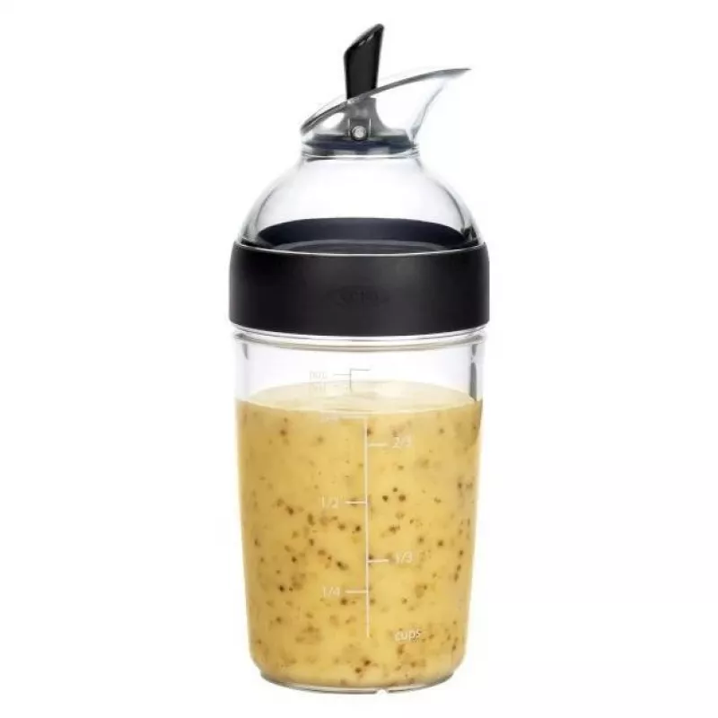 Misturador de molhos para salada OXO Good Grips 236 ml preto
