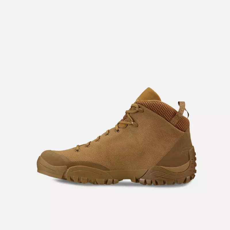 Botas táticas Garmont Nemesis 4.2 GTX Coyote EU 39