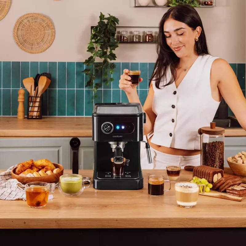 Máquina de café expresso Cecotec Power Espresso 20 Pro, 20 bar, 850 W, 1,5 L, preta