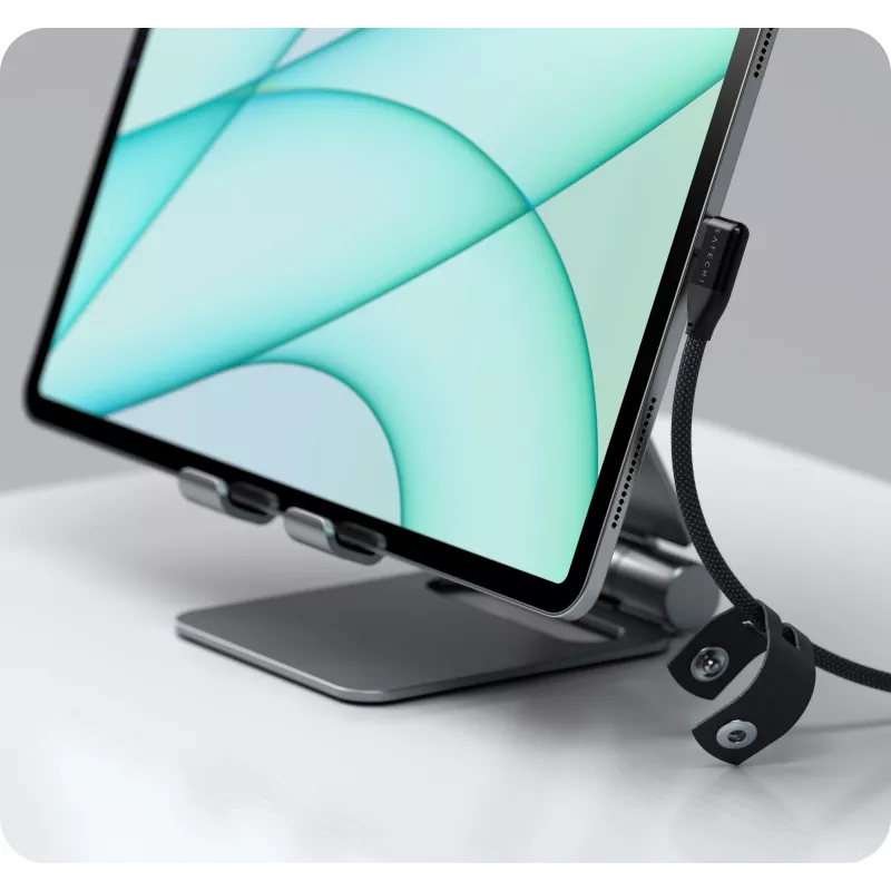 Satechi Cabo USB-C em Ângulo Reto de 1m com Power Delivery de 240W e Transferência de Dados de 20Gbps - Preto