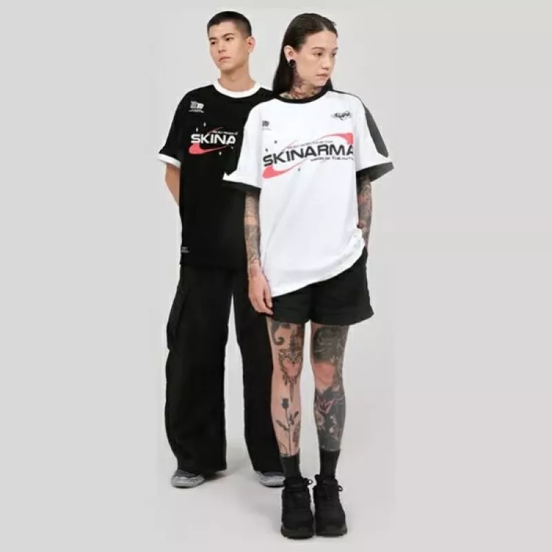 T-shirt SKINARMA Halo XL preta