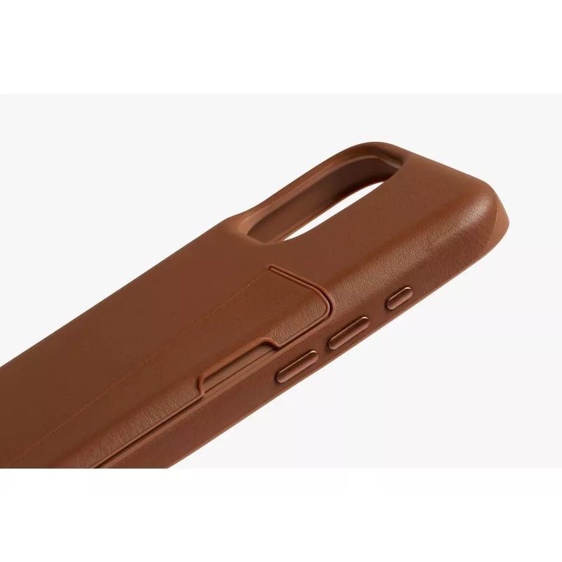 Bellroy Leather Card Case para iPhone 16 Plus, castanho