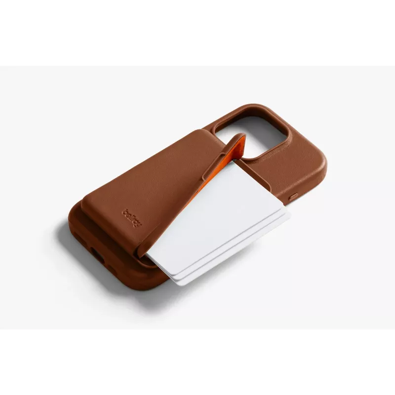 Bellroy Leather Case com carteira magnética para iPhone 16 Pro, Castanho