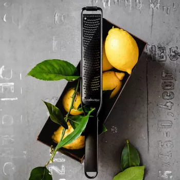 Microplane Black Sheep Zester - Premium Classic Series, ralador fino, preto
