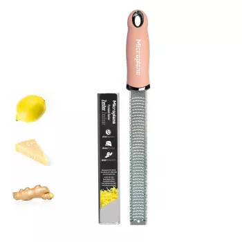 Ralador Microplane Premium Classic malva (Mauve) – ralador fino, lâmina de aço inoxidável, cabo ergonómico, apto para máquina de lavar louça, inclui estojo de proteção