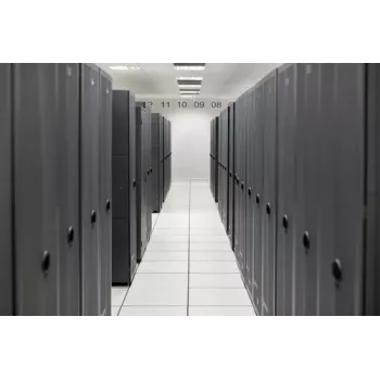 PDU básica HPE G3 3,6 kVA 1U Half-Height Rack PDU