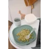 Beaba Conjunto de alimentação para bebé em silicone com base de sucção - verde salva (913603)