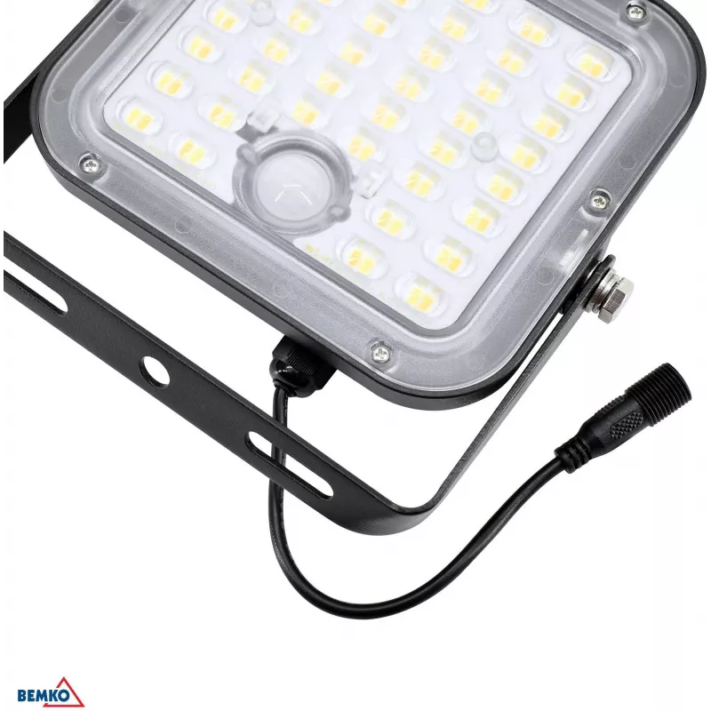 BEMKO SOLPAR Holofote LED solar 10W 1500lm 3000/4000K IP65 Preto com sensor PIR