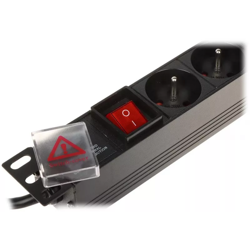 DELTA Régua de tomadas PD-8/R-IEC 8 tomadas com proteção contra sobretensão 230V 10A preto
