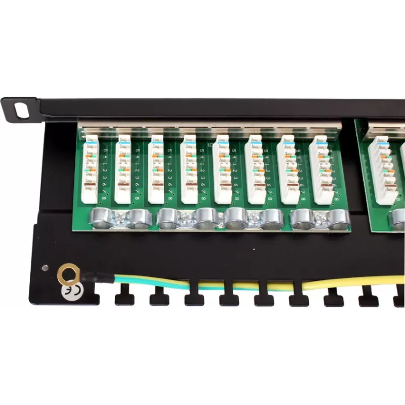 Painel de Patch FTP Cat.5e 24 Portas 0.5U Preto GETFORT PGF-5EFTP24-B8