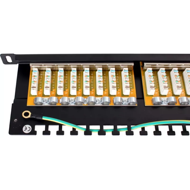 Painel de Patch GETFORT PGF-6FTP24-B8 FTP Cat.6 24 Portas 0.5U Preto