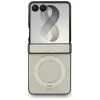 Capa MagSafe Guess Magnetic Ring Stand Grained Classic Logo para Samsung Galaxy Z Flip 8, Bege