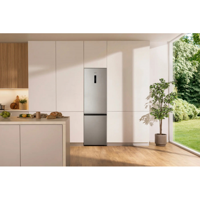 Combinado frigorífico-congelador independente Gorenje NRK620EAXL4, capacidade total 331L, NoFrost Plus, aspeto aço inoxidável, classe energética E
