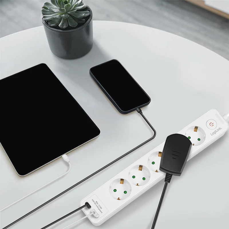 Régua de tomadas LogiLink LPS280U, 5 tomadas AC, 2 portas USB (USB-A e USB-C), 17W, branco