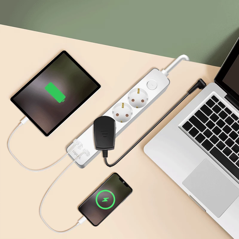 LogiLink LPS287U Régua de Tomadas com 3 Tomadas de Segurança, USB-A & USB-C PD 20W, Interruptor Basculante, Cabo de 1,5m, Branca