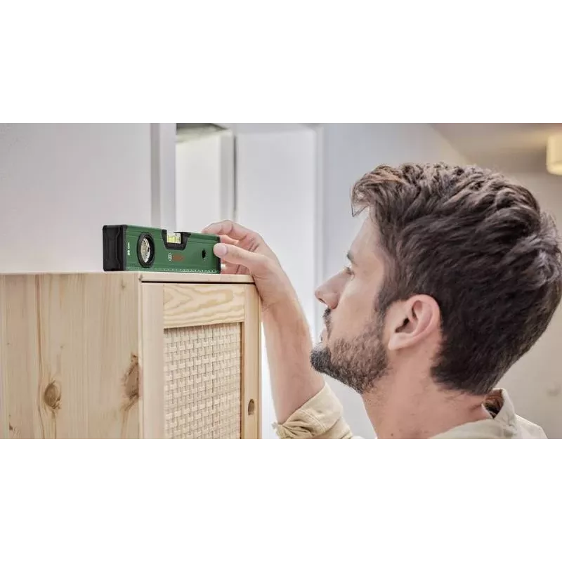 Nível de bolha BOSCH DIY 25 cm verde com ranhura em V e base fresada plana