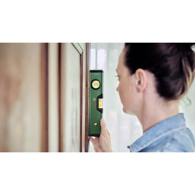 Nível de bolha BOSCH DIY 25 cm verde com ranhura em V e base fresada plana