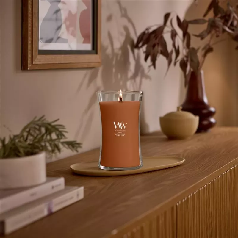 WoodWick Saffron Smoke vela grande em vidro ampulheta 609,5g