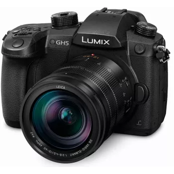 Câmara de sistema Panasonic Lumix DC-GH5LEG-K com objetiva Leica DG Vario-Elmarit 12-60mm f/2.8-4 ASPH. POWER O.I.S., 20,3MP Micro Four Thirds, vídeo 4K 60p, Dual I.S. 2 de 5 eixos, Wi-Fi/Bluetooth, resistente a salpicos e ao frio, preto
