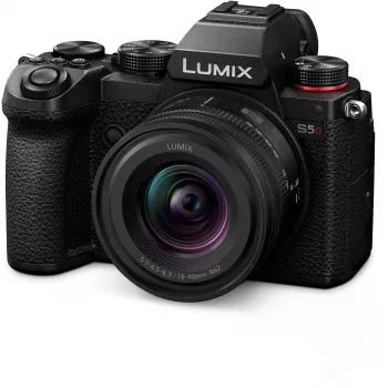 Panasonic Lumix DC-S5D câmara com kit de objetiva 18-40mm (DC-S5DNE-K)