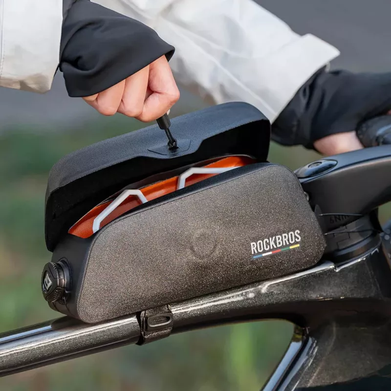 Bolsa de quadro impermeável para bicicleta Rockbros AS-134 ROAD TO SKY 0,6L - preto